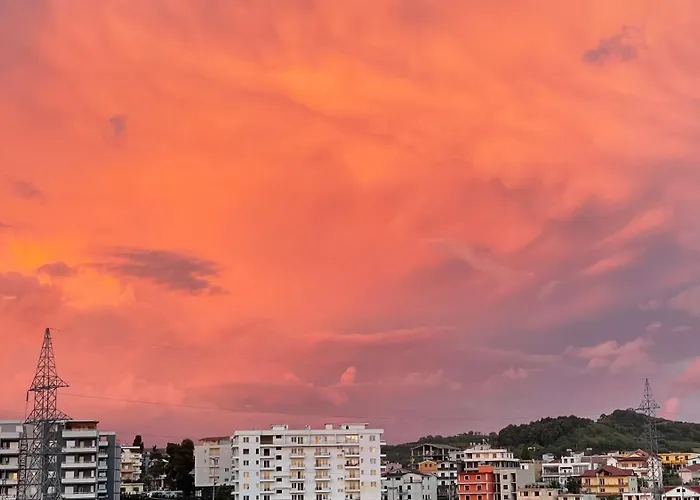 Apartment Enis Golem (Tirana)